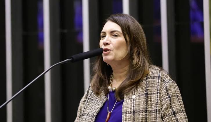 Câmara: Bia Kicis é eleita presidente da CCJ