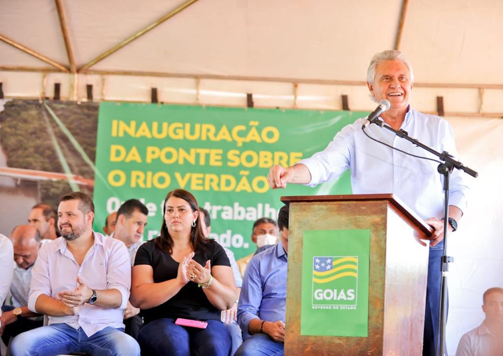 ‘A obra tinha sido abandonada sem o devido cuidado’, diz Caiado sobre ponte sobre Rio Verdão