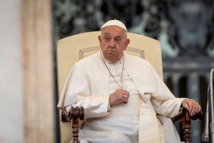 Papa Francisco: entenda a condição e os desafios no tratamento de sua infecção polimicrobiana