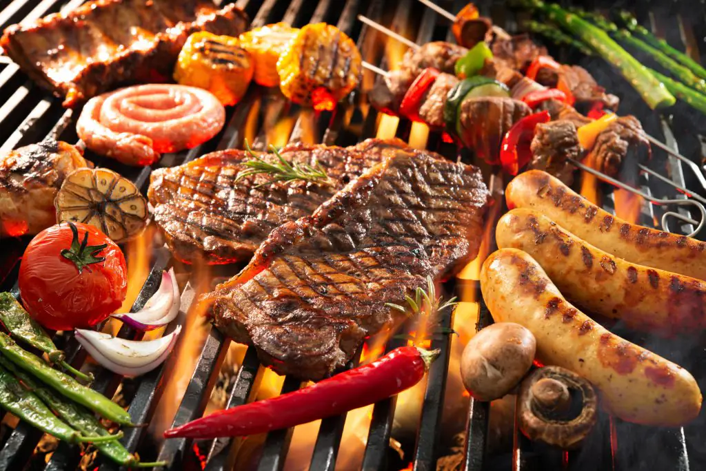Sabores do fogo: os diferentes estilos de churrasco que conquistam o mundo