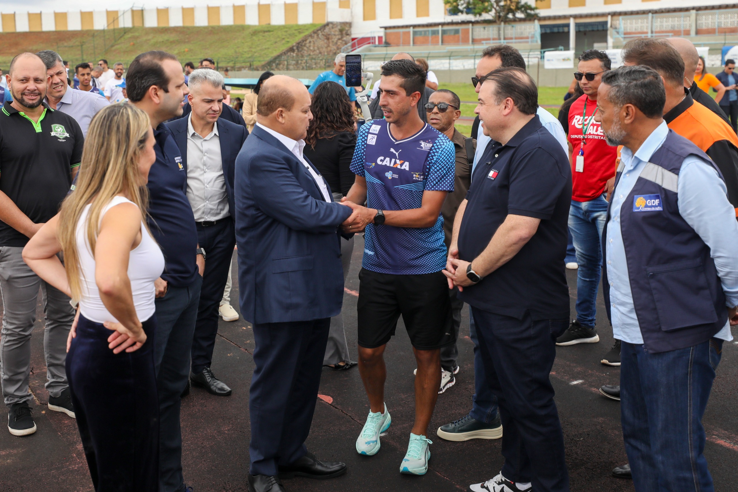 GDF INICIA REFORMA DO ESTÁDIO AUGUSTINHO LIMA COM NOVO GRAMADO E PISTA DE ATLETISMO