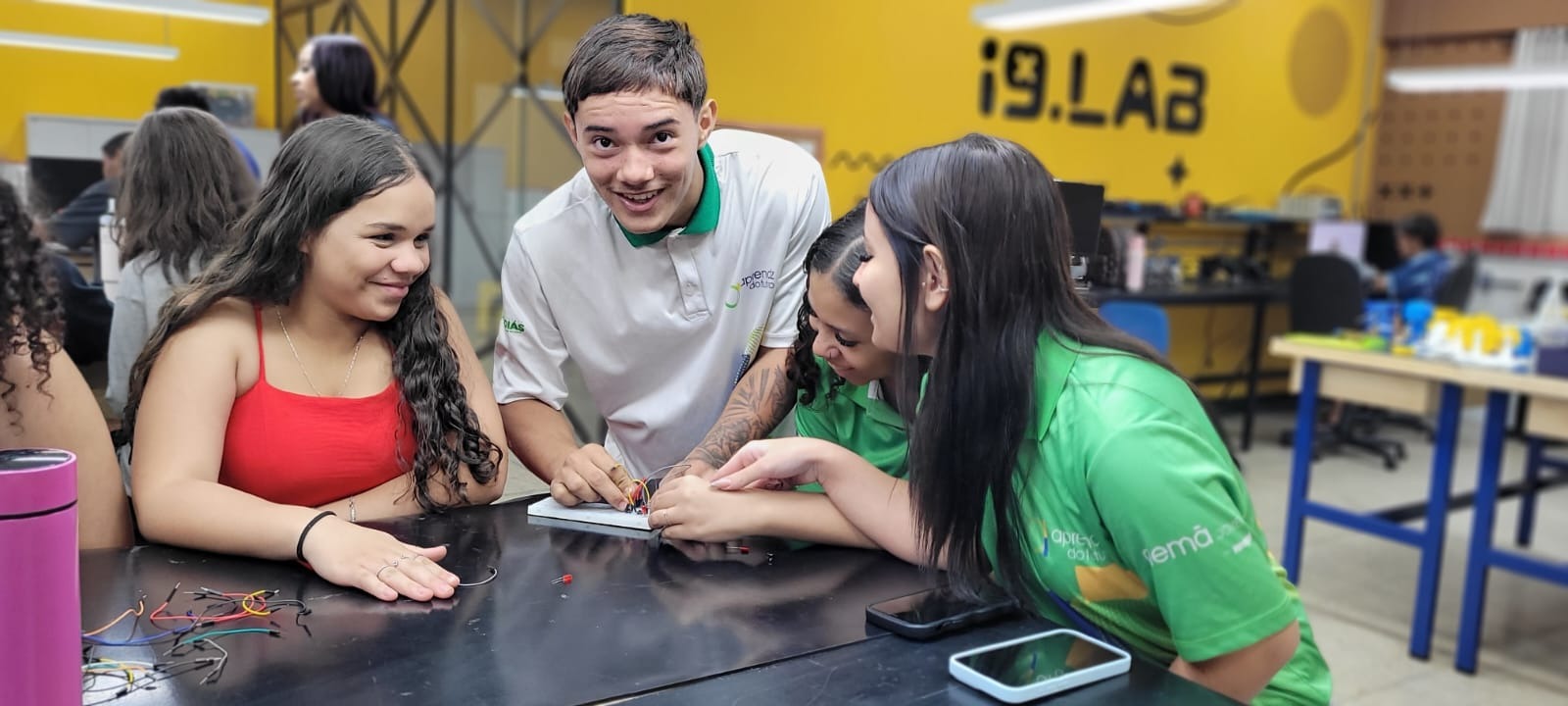 Escolas do Futuro de Goiás abrem mais de 6 mil vagas para cursos gratuitos